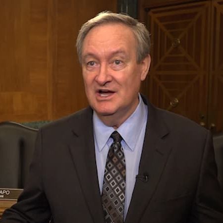 A photo of Mike Crapo