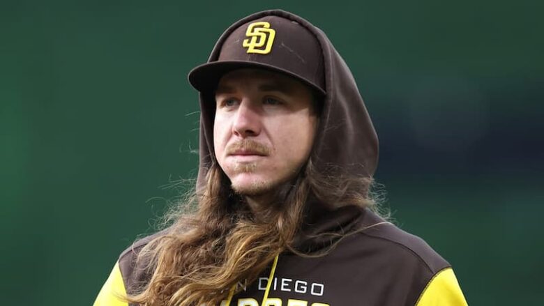 A photo of Mike Clevinger